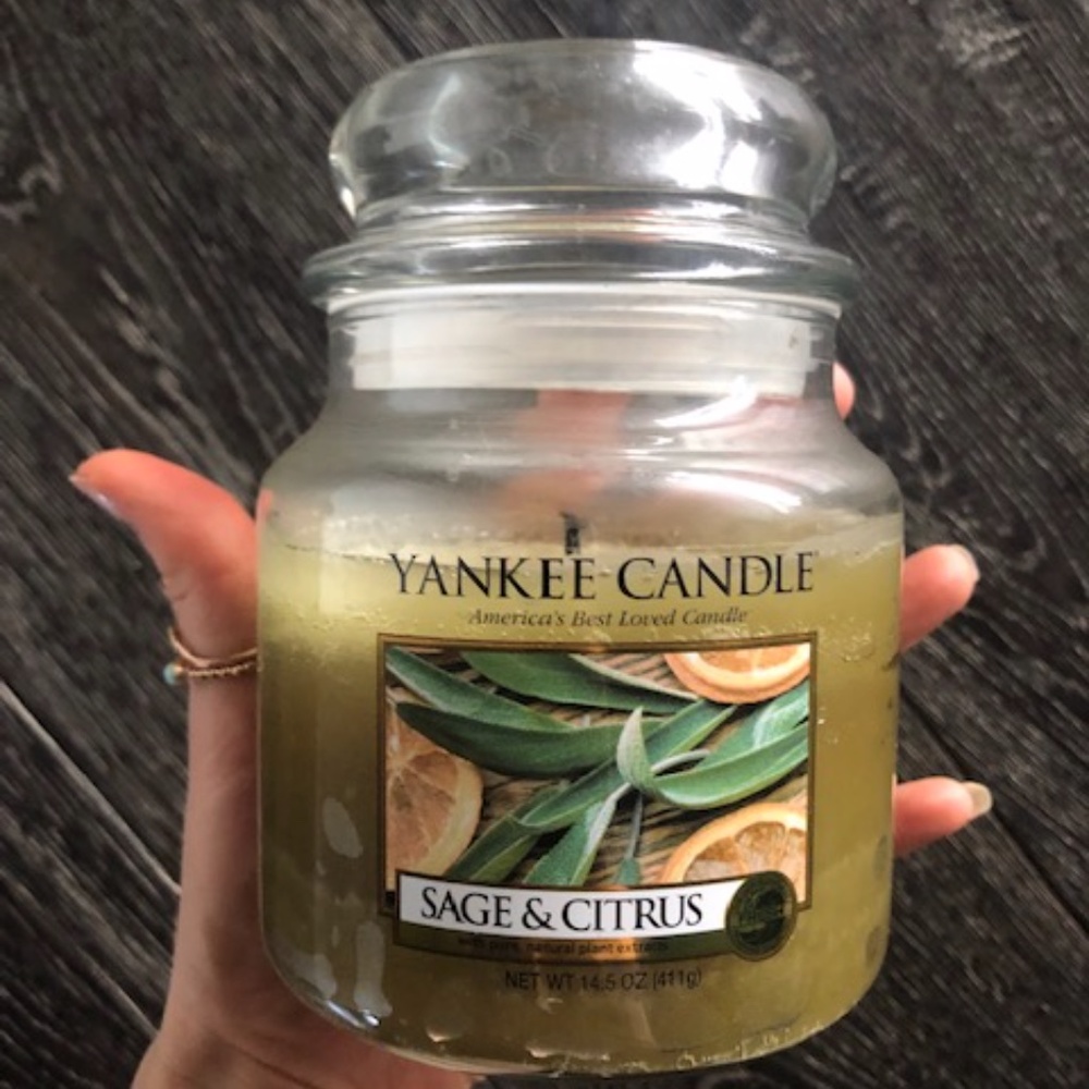 Sage & Citrus Yankee Candle (411g), Almost New. FREE with purchase over 50.00.